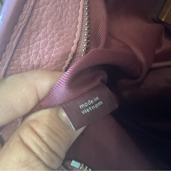 Coach Disney collection with Mickey Mouse on a dusty pink pebbled leather tote - Picture 6 of 10